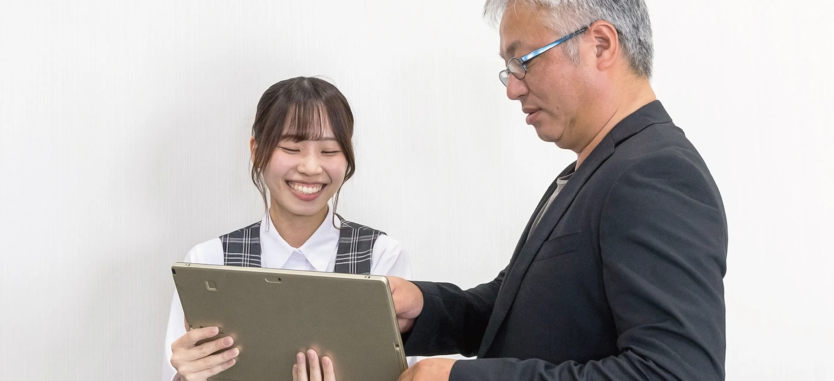 松江山本金属の採用に関しての情報をお知らせします。